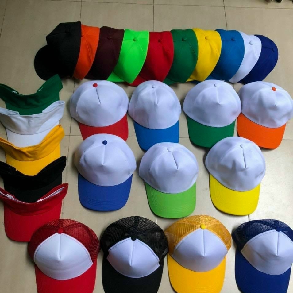 Giá mũ du lịch