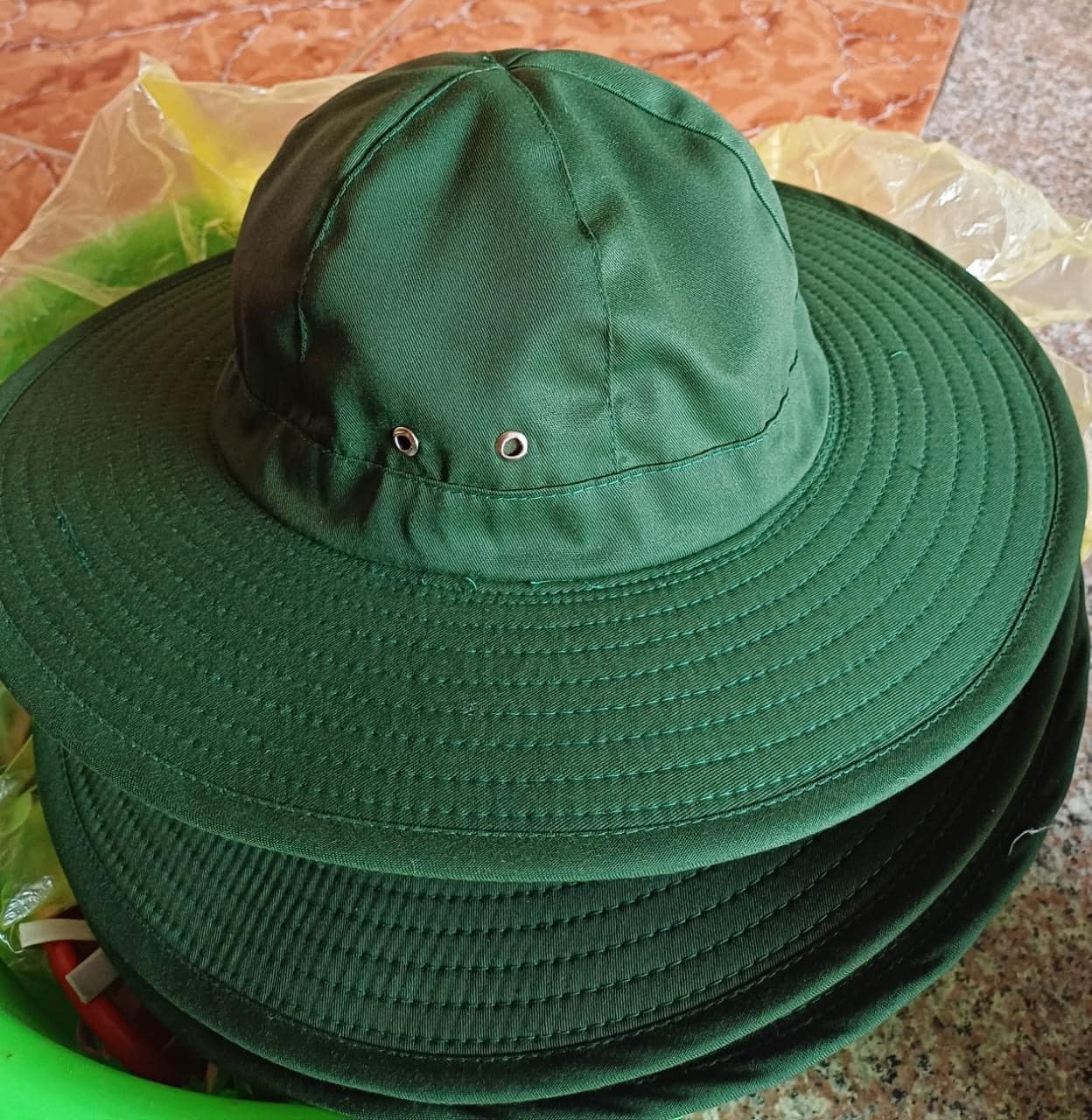 Mẫu mũ du lịch