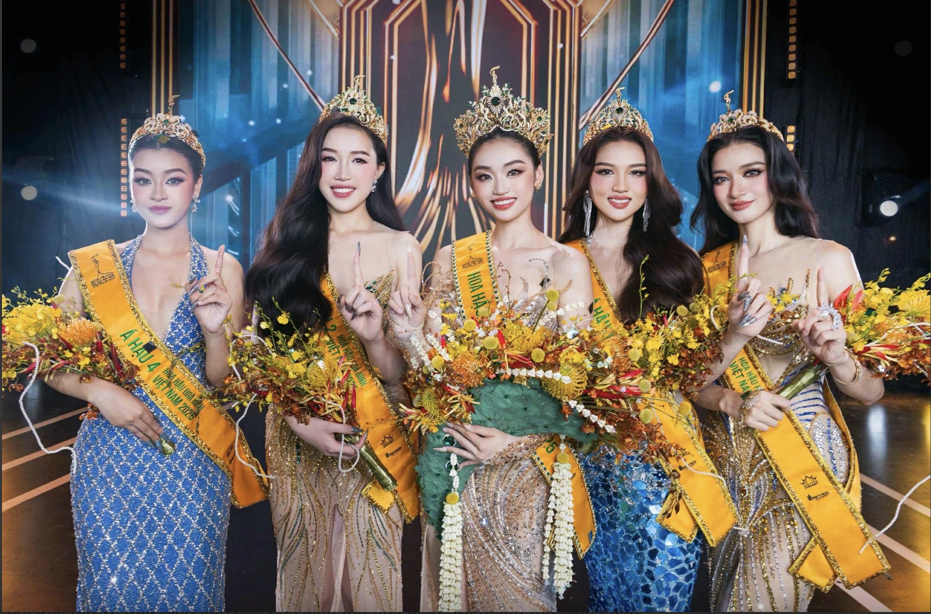 Sash hoa hậu kích thước
