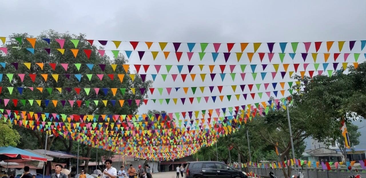 May cờ dây theo yêu cầu