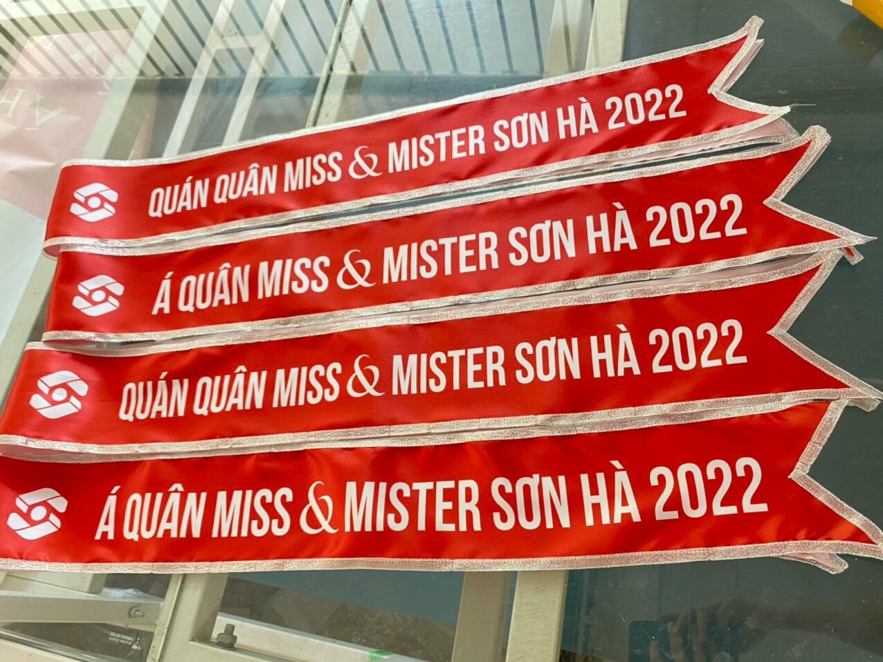 Sash hoa hậu là gì?