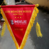 Cờ lưu niệm hình tam giác