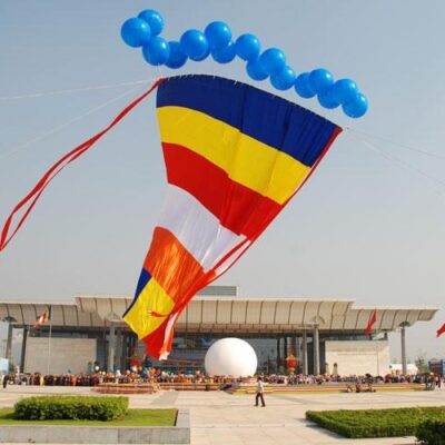 Cờ Phật giáo vesak