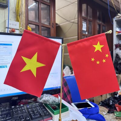 Cờ để bàn giá rẻ